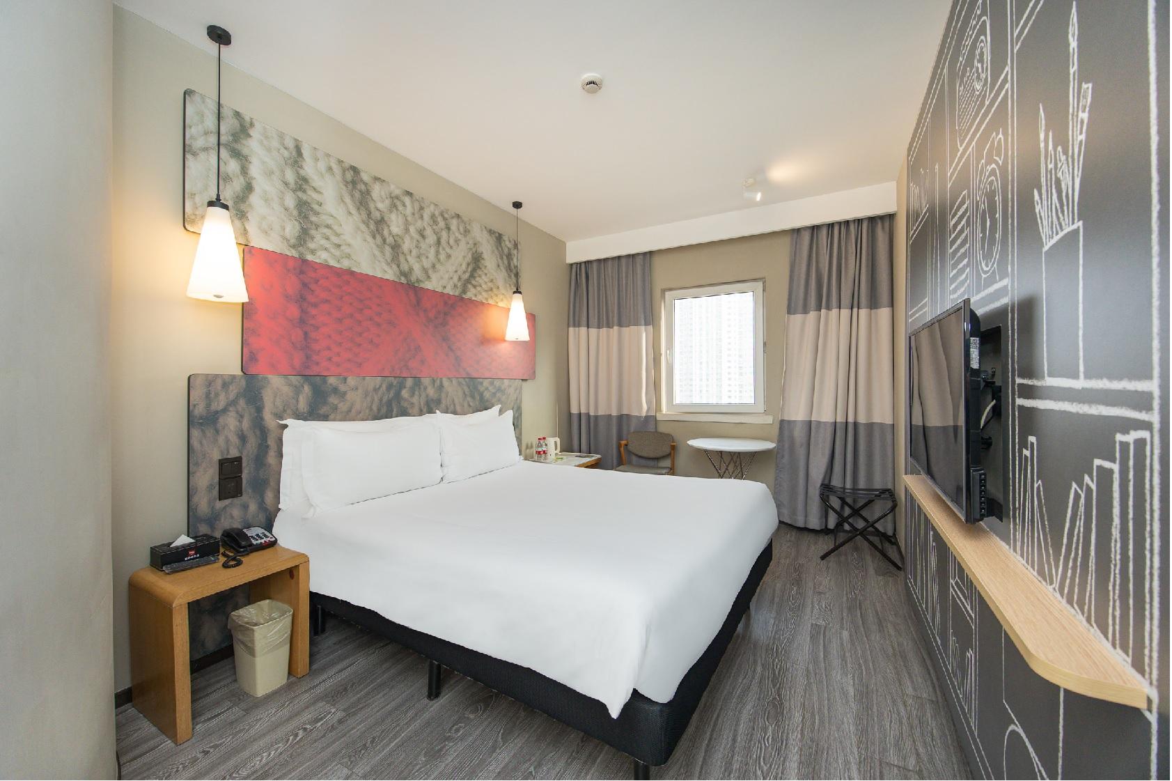 Ibis Shanghai New Internation Expo Center Lianyang Hotel Exterior photo